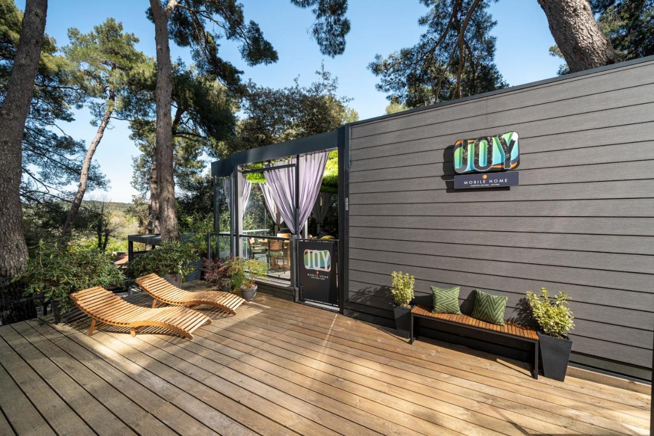 Mobile Home Joy Porton Biondi ロヴィニ エクステリア 写真