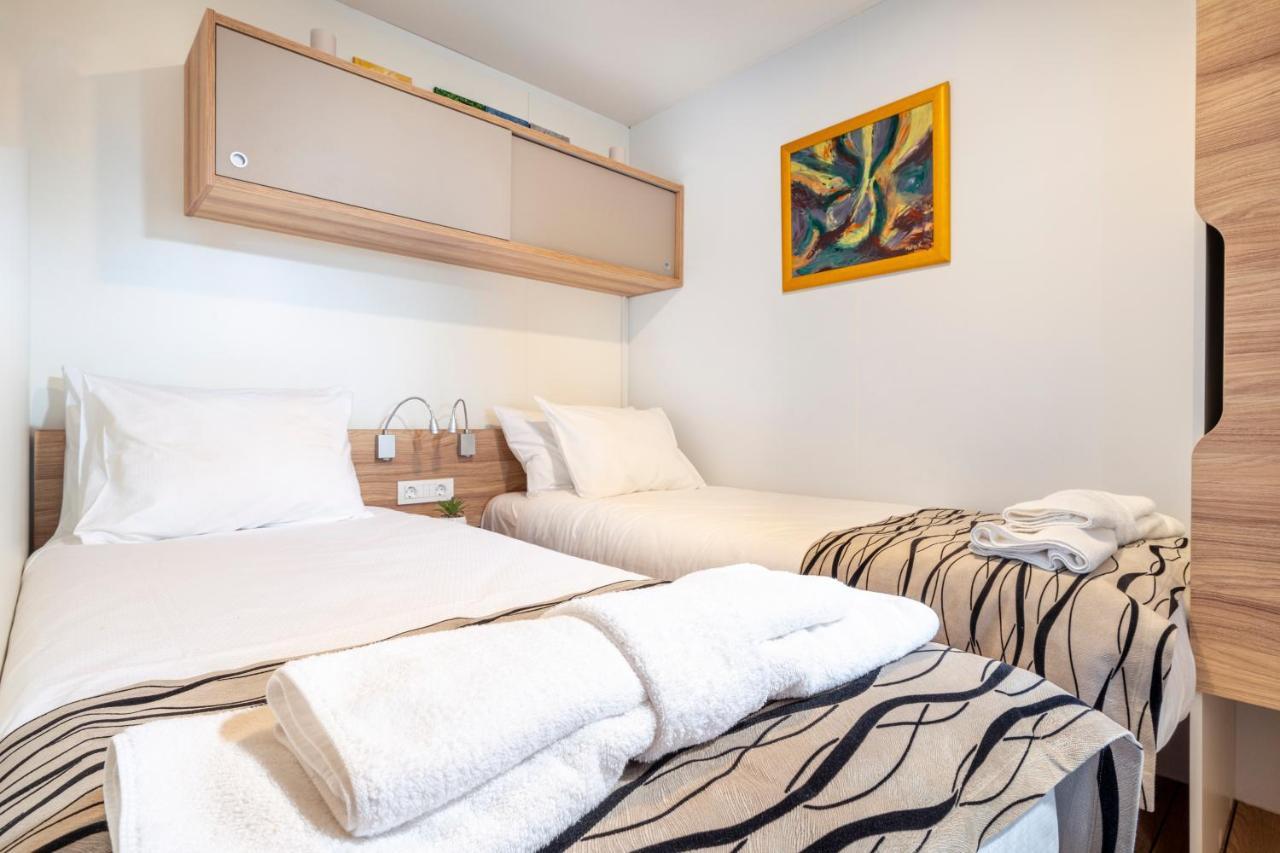 Mobile Home Joy Porton Biondi ロヴィニ エクステリア 写真
